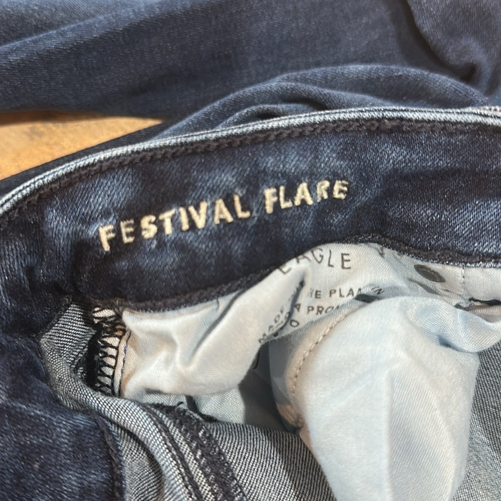 American Eagle Outfitters Navy Flare Jeans - Picture 6 of 8